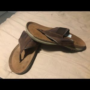 Men’s naot flip flops